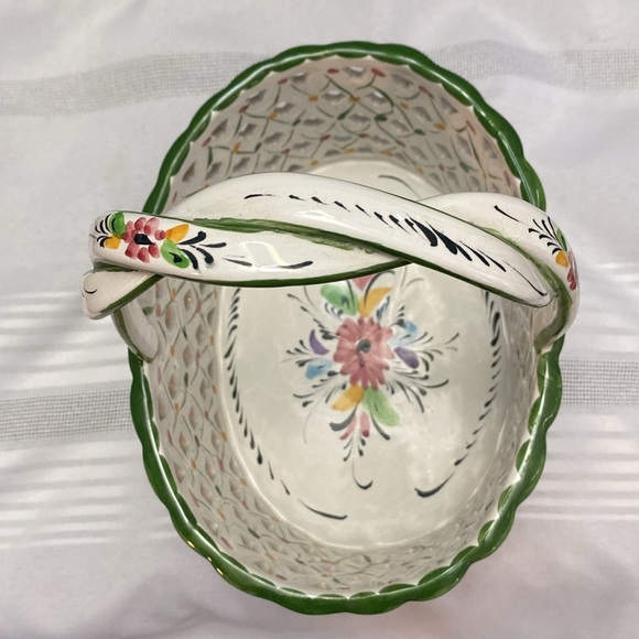 Vintage Ceramic Reticulated Basket, Handmade in Portugal White & Green - Picture 13 of 16